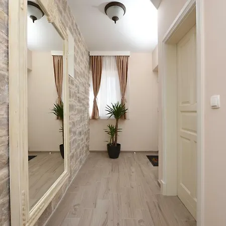 Imperia Villa *