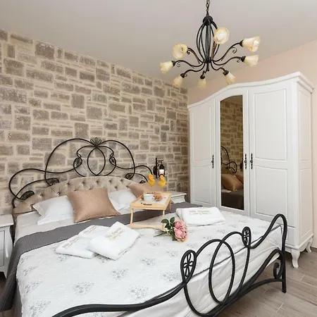 Imperia Villa Novigrad (Dalmatia)